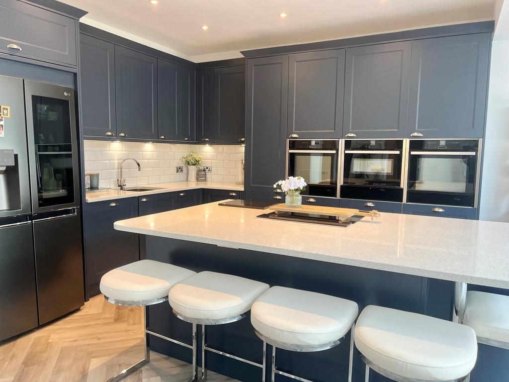 Kitchen 4