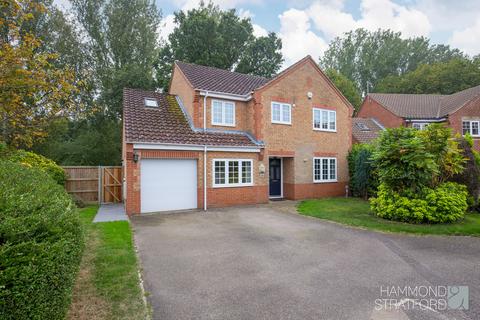 4 bedroom detached house for sale, Armitage Close, Cringleford