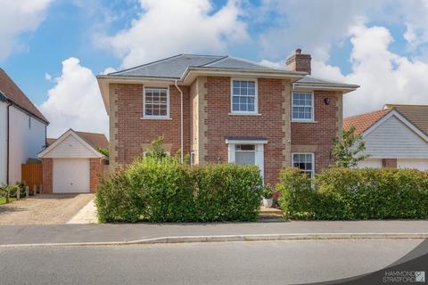 4 bedroom detached house for sale, Minnow Way, Mulbarton