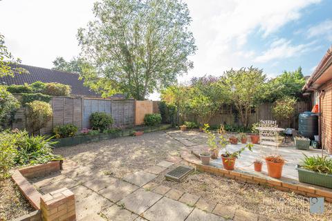 2 bedroom semi-detached bungalow for sale, Rowan Gardens, Hethersett