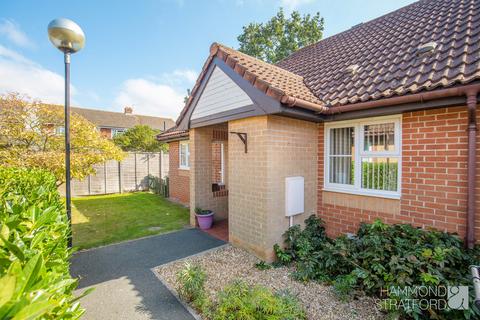 2 bedroom semi-detached bungalow for sale, Rowan Gardens, Hethersett