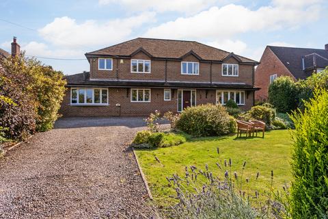 4 bedroom detached house for sale, Sarum Road, Winchester, SO22