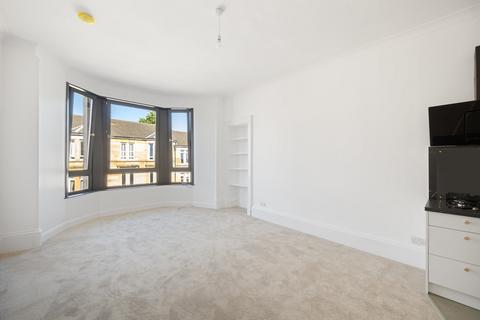 3 bedroom flat for sale, Garthland Drive, Dennistoun, Glasgow