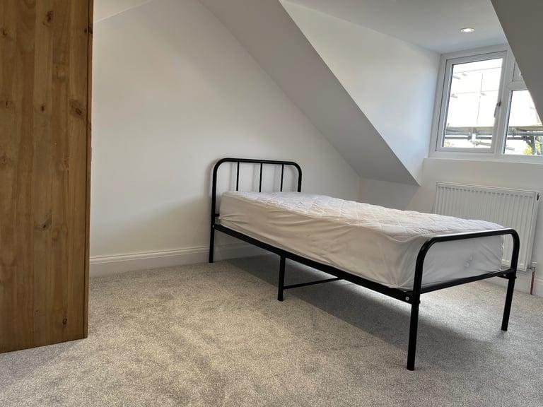 Refurbished Bedsit