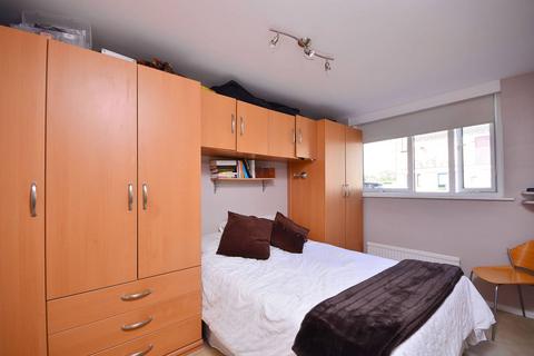 1 bedroom flat to rent, Cadbury Way, Bermondsey, London, SE16