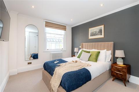 4 bedroom terraced house to rent, Eaton Mews North, Belgravia, London, SW1X