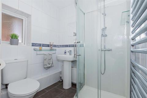 43a Highdown Avenue, Worthing, BN13 1QL
