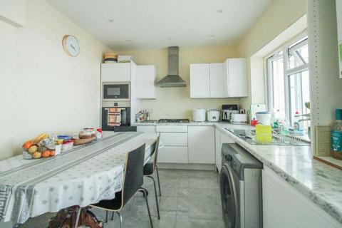 4 bedroom end of terrace house for sale, St. James's Road, Croydon CR0