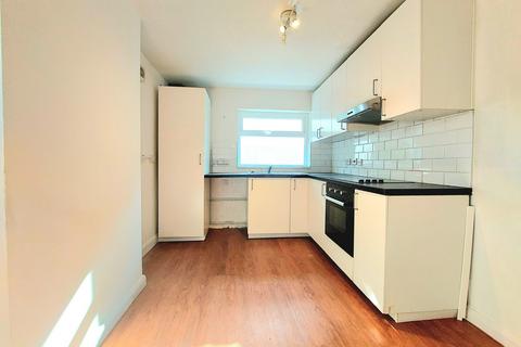 3 bedroom property to rent, Maritime Terrace, Pontypridd, CF37