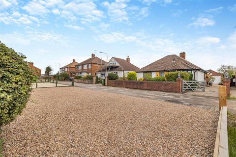 3 bedroom detached bungalow for sale, Mansfield Road, Mansfield Woodhouse