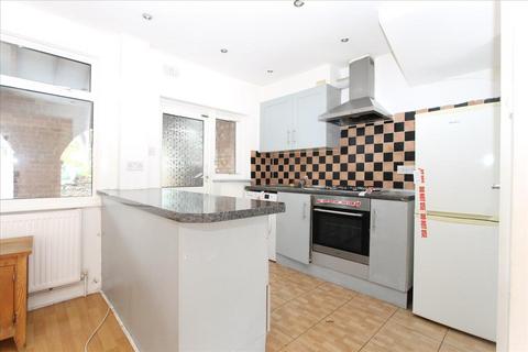 3 bedroom house for sale, Chichester Road, London, N9