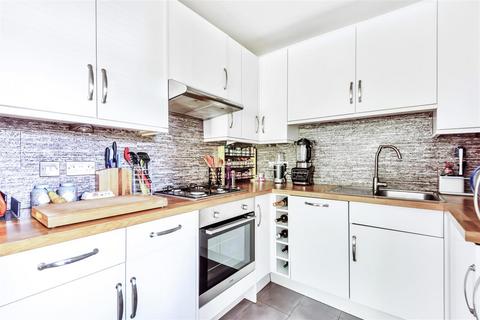 2 bedroom flat for sale, 4 Harold Road, London N8