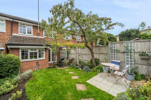 3 bedroom terraced house for sale, York Road, Woking, Surrey, GU22