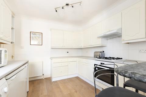 1 bedroom flat to rent, Riding House Street, London