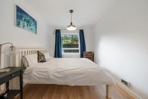 1 bedroom flat for sale, Bartholomew Close, London