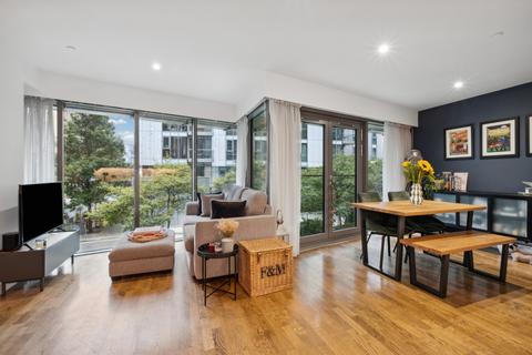 1 bedroom flat for sale, Eastfields Avenue, London