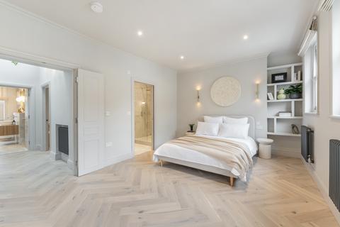 3 bedroom flat for sale, Kensington Gardens Square, Notting Hill, London