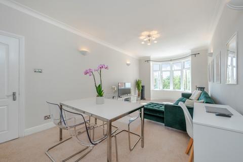 William Court, 6 Hall Road, St John's Wood, London