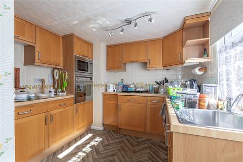 2 bedroom park home for sale, Woodlands, Addlestone KT15