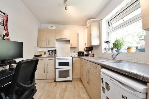 1 bedroom maisonette for sale, Raglan Road, Woking GU21