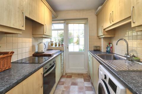 3 bedroom terraced house for sale, Midhope Close, Surrey GU22