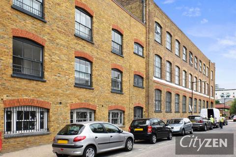 1 bedroom flat to rent, Avon Court, Clyde square Dod Street, London E14