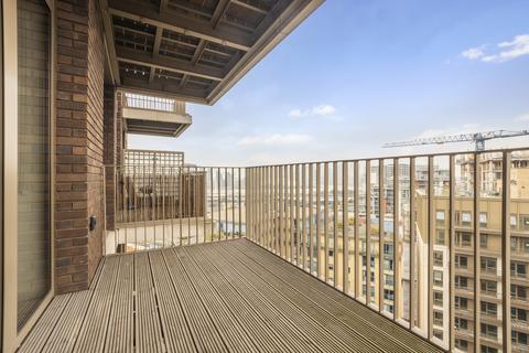 3 bedroom flat for sale, Western Gateway, Royal Docks, London