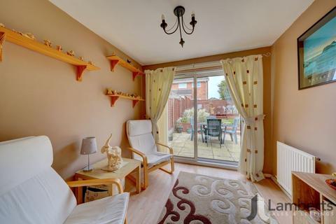 4 Augustine Avenue, Studley, B80 7JP