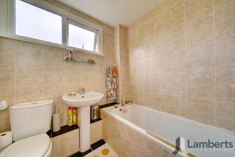 4 Augustine Avenue, Studley, B80 7JP