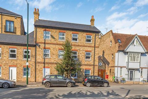 2 bedroom apartment to rent, Mortlake High Street, Mortlake, SW14