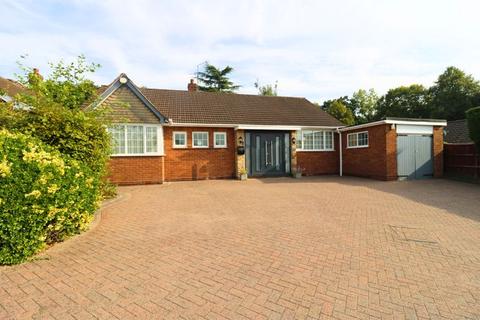 2 bedroom bungalow for sale, Greaves Avenue, Walsall