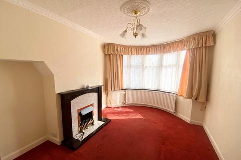 3 bedroom semi-detached house to rent, Birmingham B42