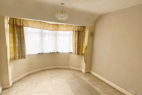 3 bedroom semi-detached house to rent, Birmingham B42