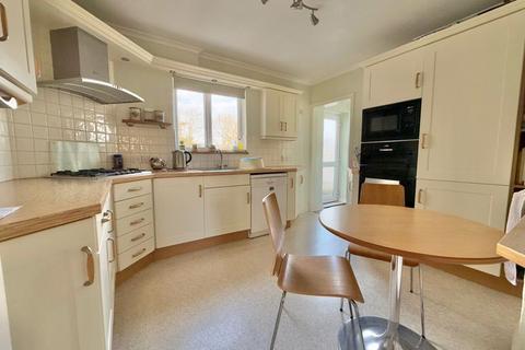 4 bedroom detached house for sale, Avenue Road, Newton Abbot