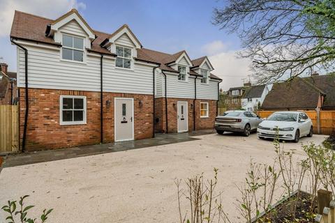 3 bedroom house to rent, Rectory Lane, Cranbrook