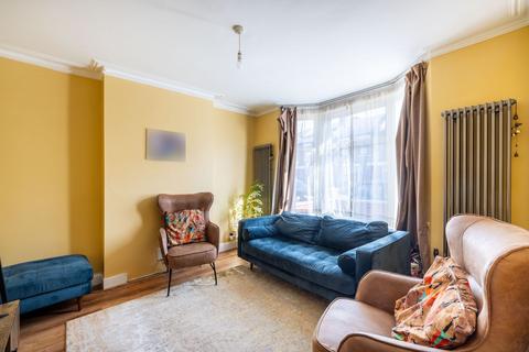 3 bedroom end of terrace house for sale, Buxton Road, Thornton Heath, CR7