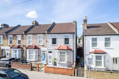 26 Buxton Road, Thornton Heath, CR7 7HG