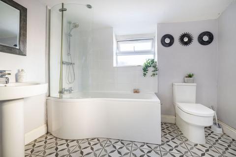 26 Buxton Road, Thornton Heath, CR7 7HG