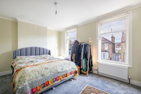 26 Buxton Road, Thornton Heath, CR7 7HG