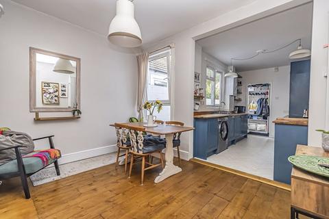 2 bedroom terraced house for sale, Esslemont Road, Southsea