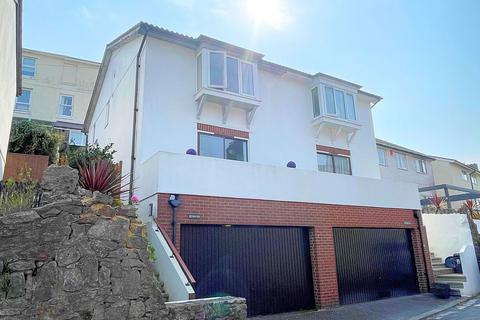 3 bedroom semi-detached house to rent, Pennsylvania Road, Torquay TQ1