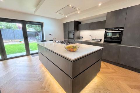 62 Bakers Lane, Sutton Coldfield, B74 2AX