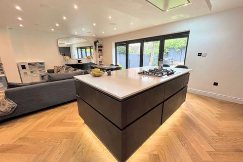 62 Bakers Lane, Sutton Coldfield, B74 2AX