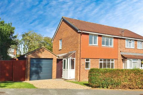 3 bedroom semi-detached house for sale, Lynwood Drive, Trowbridge