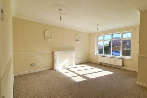 3 bedroom semi-detached house for sale, Lynwood Drive, Trowbridge