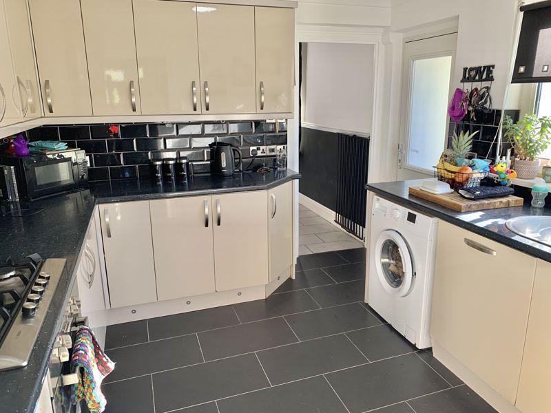 Kitchen 3