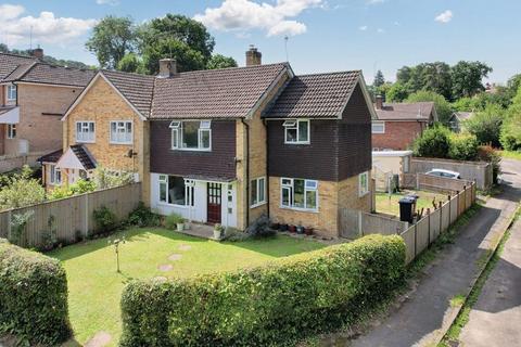 4 bedroom semi-detached house for sale, Kiln Lane, Farnham