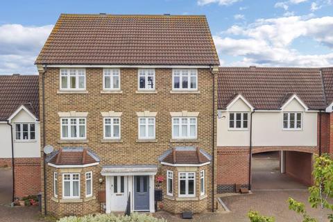 3 bedroom terraced house for sale, Manning Road, Bury St Edmunds