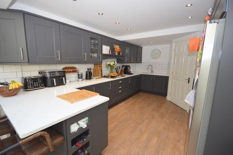 4 bedroom detached house for sale, Kennington Park, Widnes