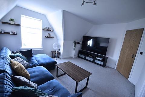 2 bedroom flat for sale, 395 Holdenhurst Road, Bournemouth BH8